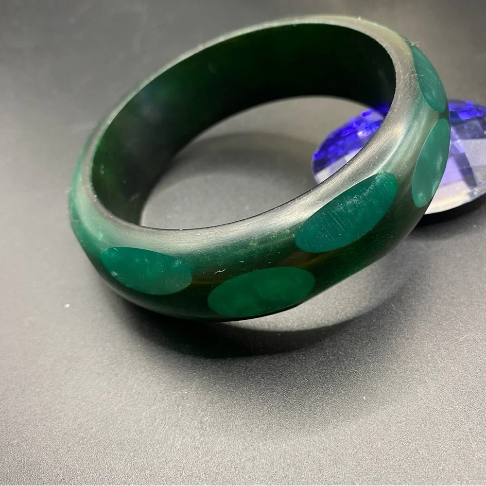 Black Green Cut Chunky Bangle Bracelet